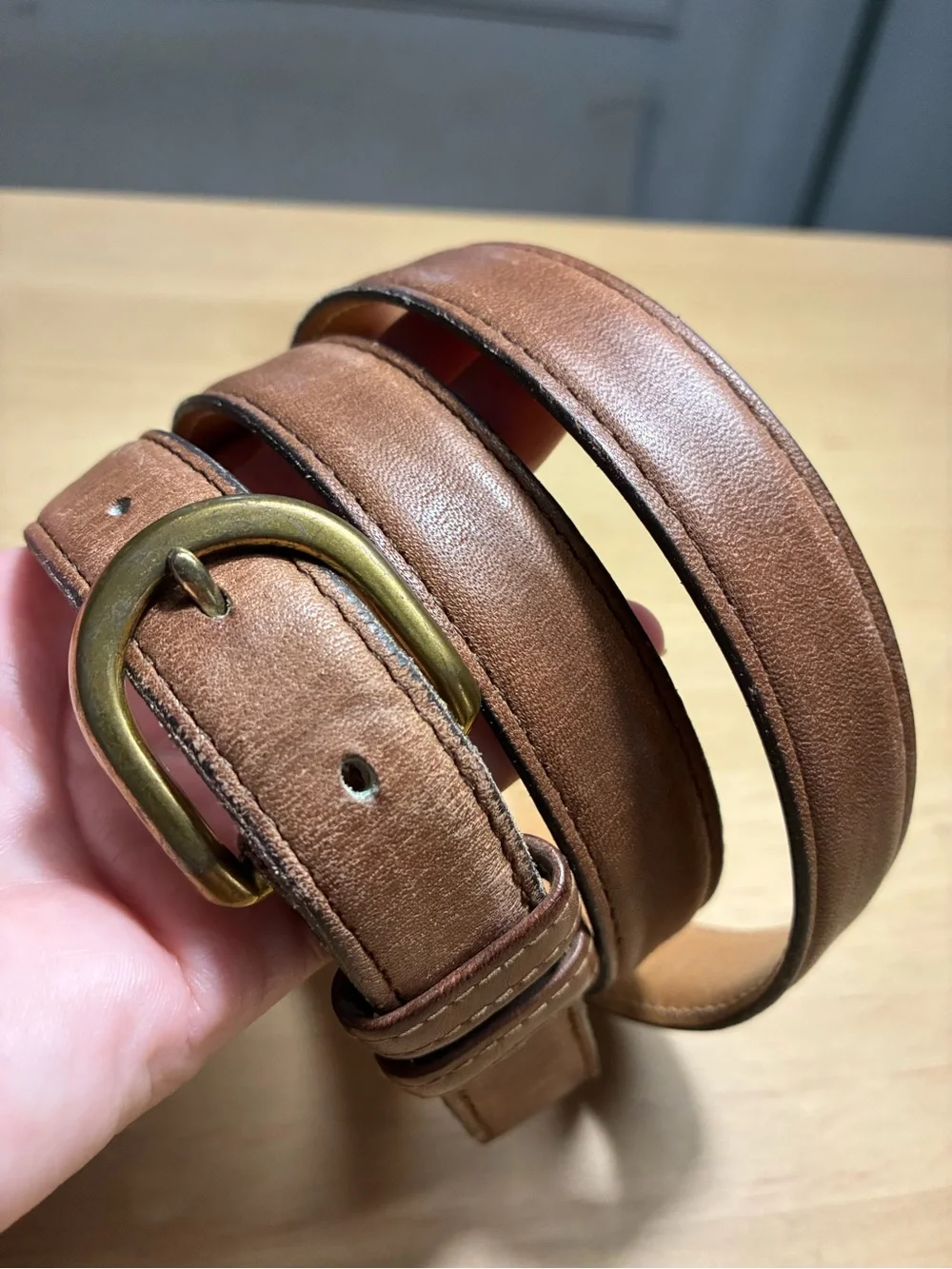 Levi's Vintage Made in USA Tan Brown Leather Belt with Brass-Tone Buckle 40”